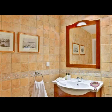 Villa 5 Bedroom Luxurious