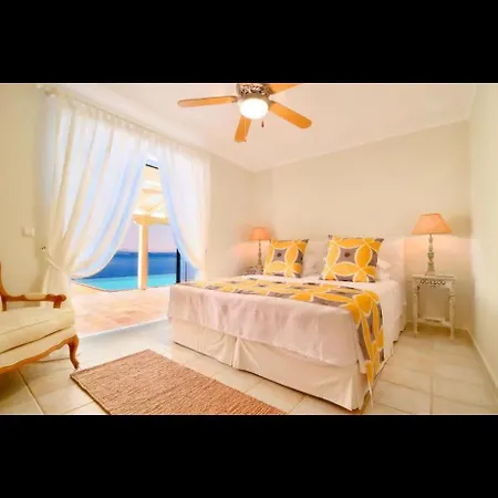 5 Bedroom Luxurious 빌라 *