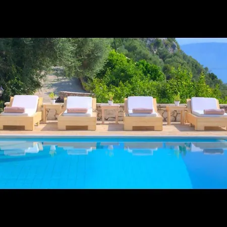 5 Bedroom Luxurious
